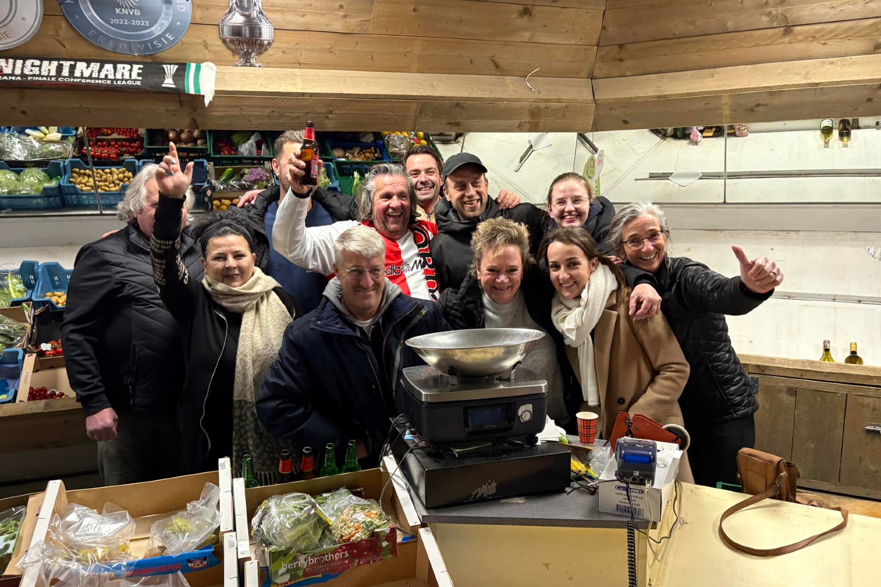 Emotioneel afscheid voor groenteman Wim Oudshoorn