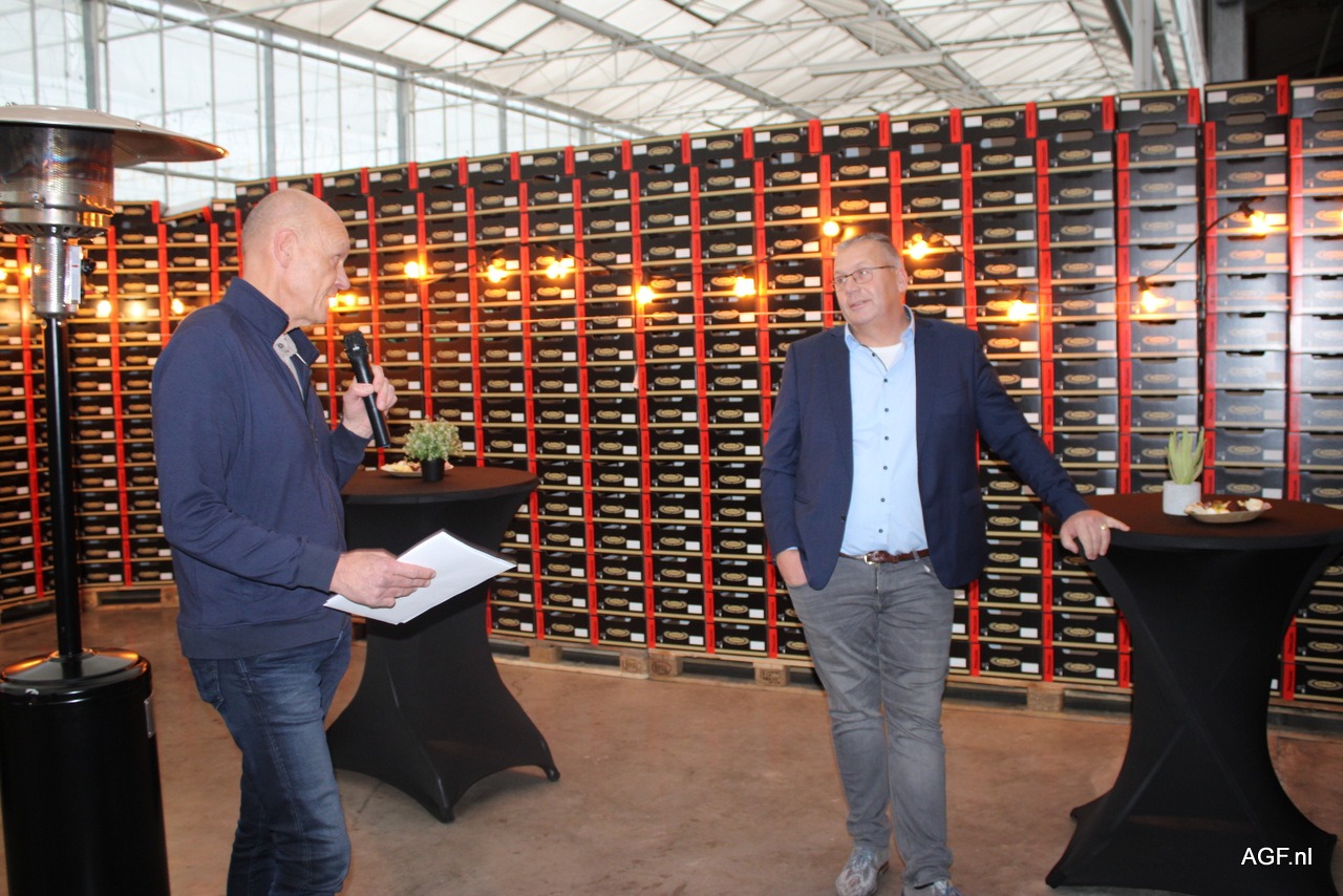'Praktijkman' Jan Oosterom neemt afscheid na 21 jaar voorzitterschap bij Oxin Growers en haar voorga