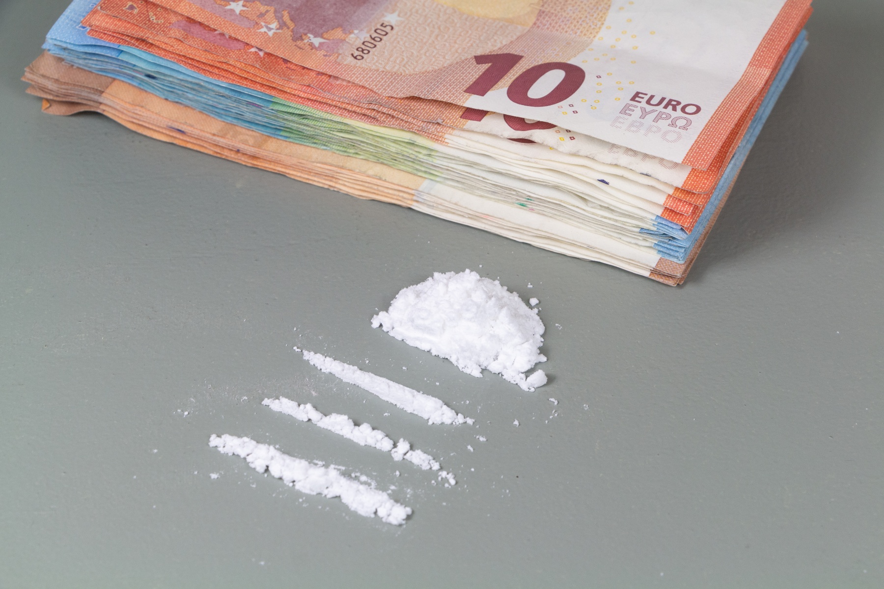 1 miljoen euro cash in beslag genomen bij drugsonderzoek in Antwerpen