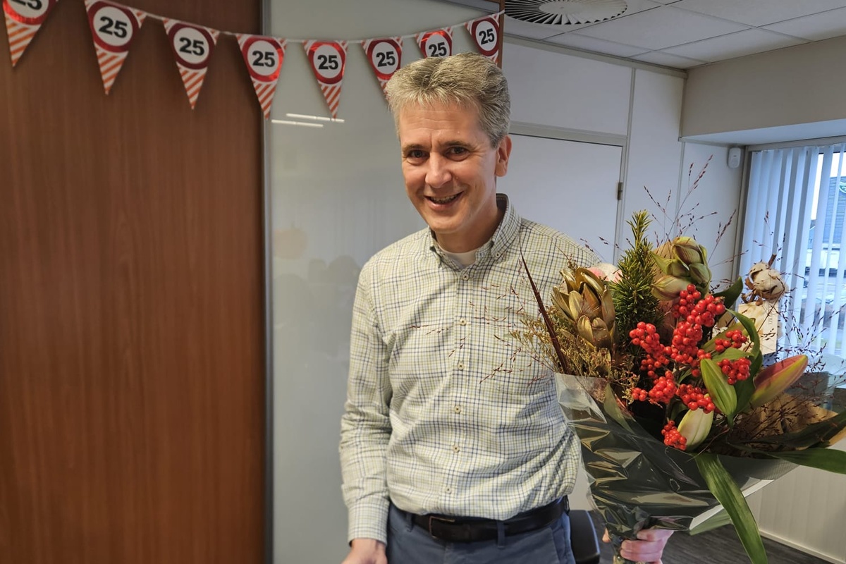 Koenraad Luijendijk 25 jaar in dienst bij Frukar