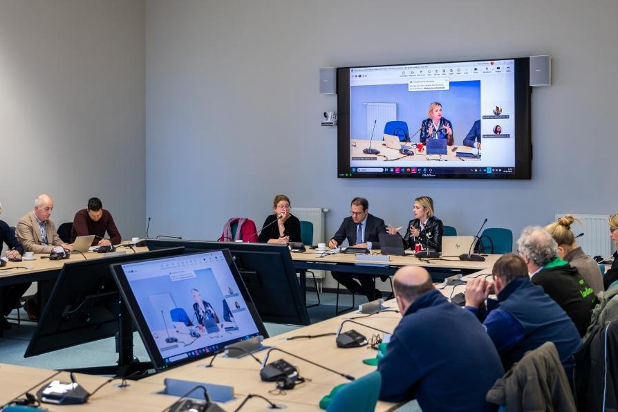 Overleg FAVV, minister David Clarinval en het Agrofront over voedselstandaard na Mercosur