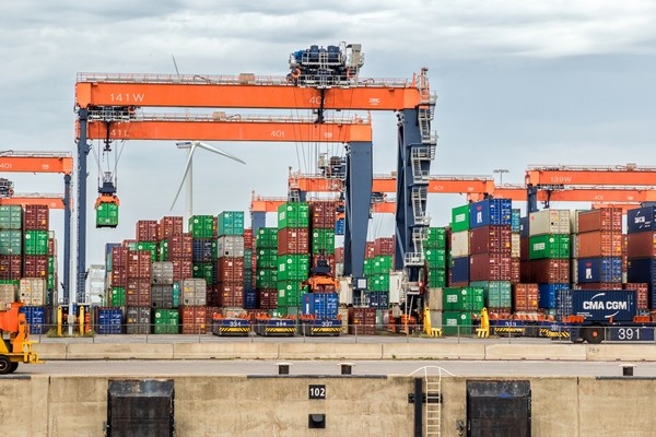 Stiptheidsacties Douane zorgen vrijdag voor vertraging bij RWG Terminal Maasvlakte