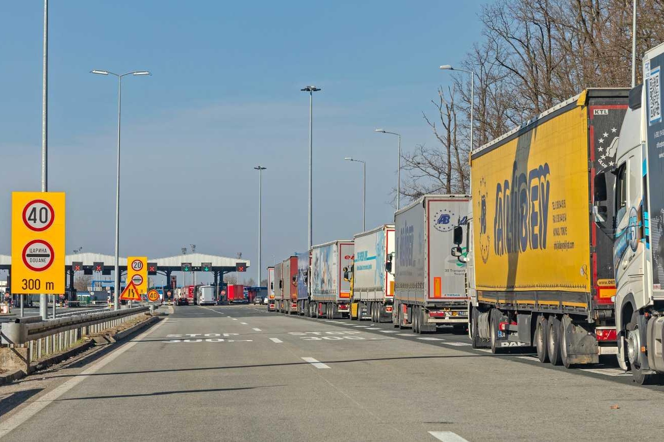 ESC roept Europese Commissie op direct in te grijpen bij grensblokkades Balkan