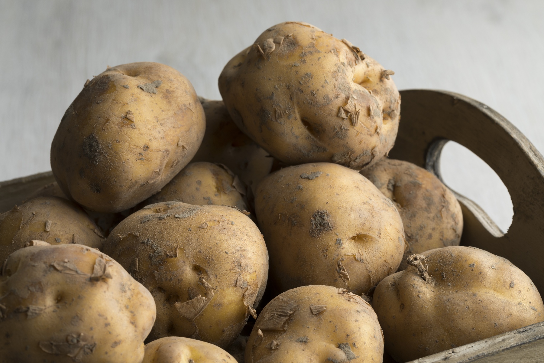 Opperdoezer landbouwgrond staat onder hoogspanning