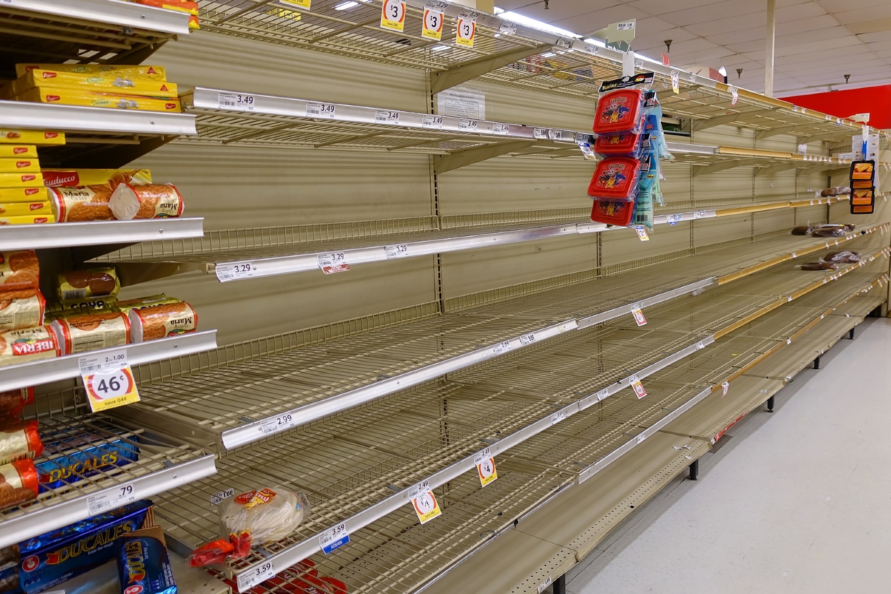 Nederlandse en Belgische supermarktschappen geraakt door noodweer Spanje
