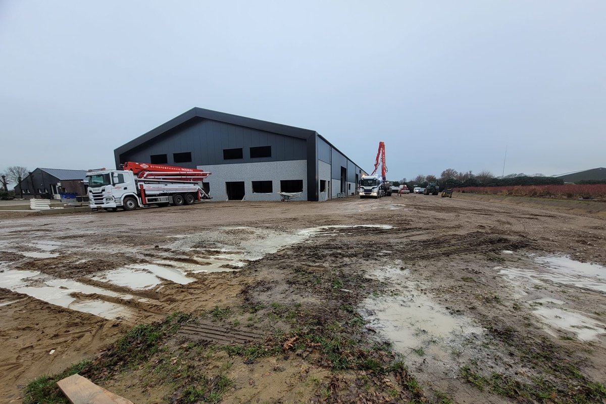 "We moeten toch zorgen dat we genoeg asperges overhouden voor de supermarkten en andere klanten"