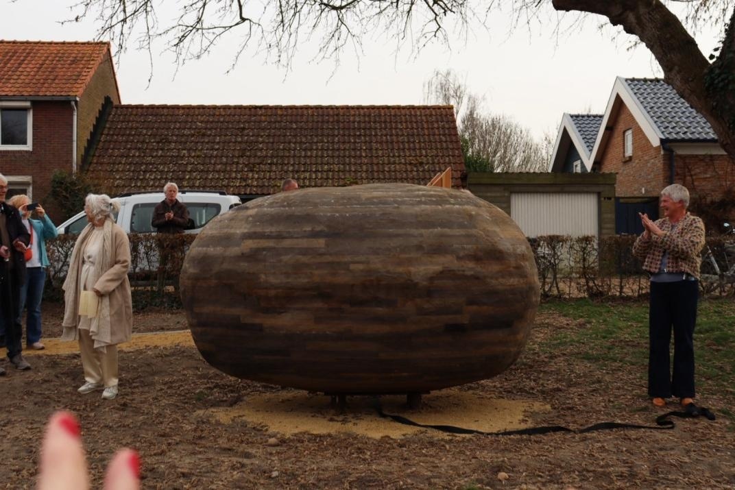 Houten ‘Aerpel’ verdeelt dorp Geersdijk