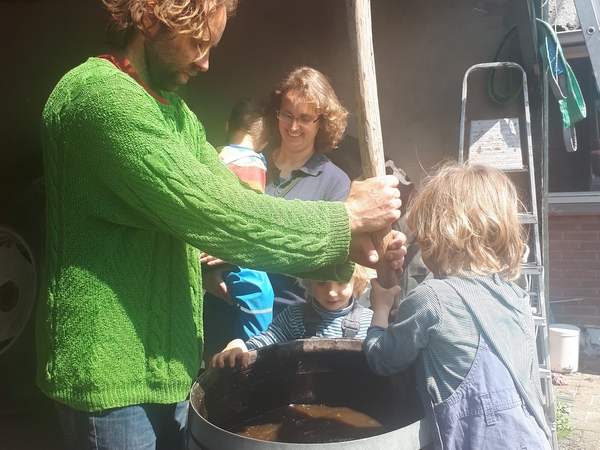 Jan Weijsenfeld geeft BD-preparatencursus in Empe