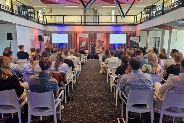 Jonge pluimveehouders praten mee over toekomst van de sector