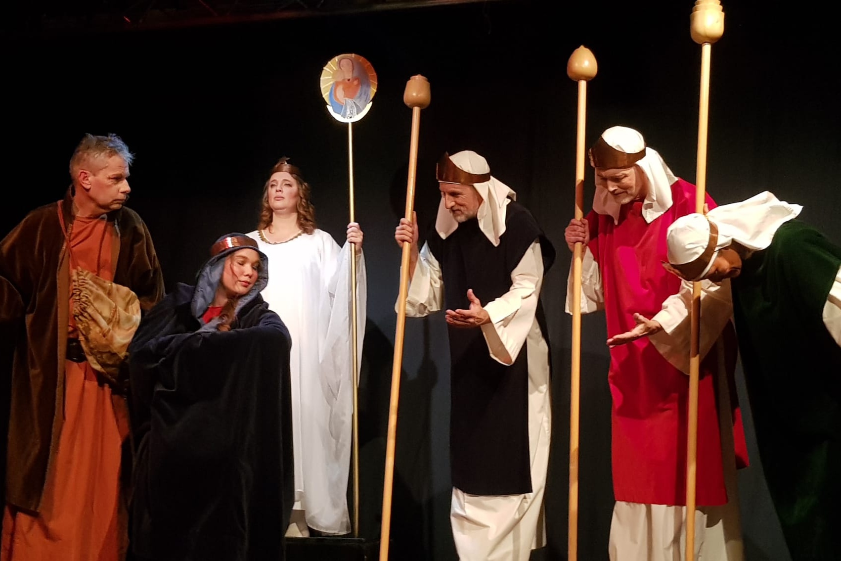 Warmonderhof nodigt publiek uit voor drie kerstspelen