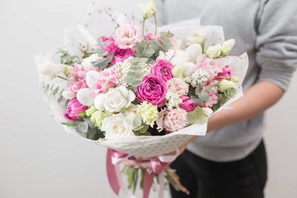 Us Florists People Are Petal Ing Their Way Through Lockdown With Flowers