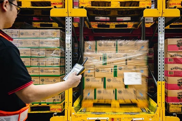 A. P. Moller - Maersk to acquire LF Logistics, a premium omnichannel fulfilment company - Vimarsana News
