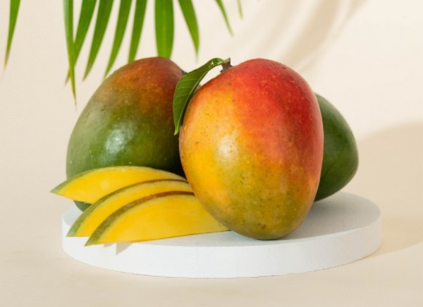 Two new studies find positive health outcomes of mango consumption - Vimarsana News