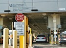 Governor Abbott's call for more vehicle inspections causes delays at the border - Vimarsana News