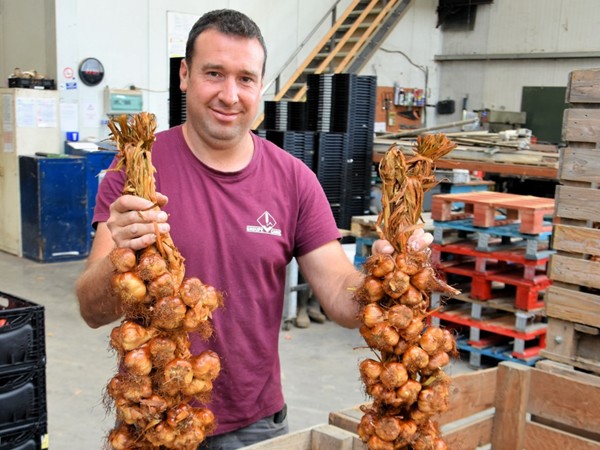 "With the new storage I have much more control over the quality of the garlic" - Vimarsana News
