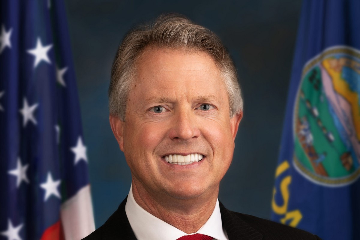 Senator Marshall slams decision to close major trade routes just before Christmas - Vimarsana News