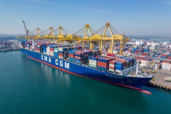 Industrial dispute at Australia's busiest port threatens NSW economy - Vimarsana News
