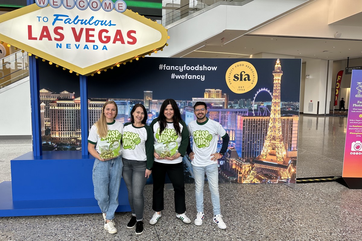 Thousands sample Autumncrisp® branded grapes at show in Las Vegas - Vimarsana News
