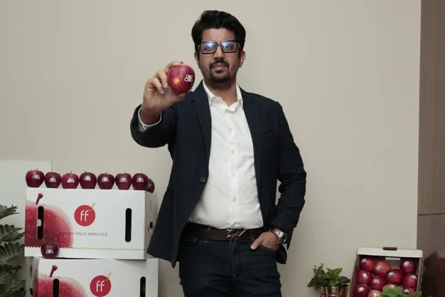 "Turkey and Poland have stopped sending apple shipments earlier than usual" - Vimarsana News