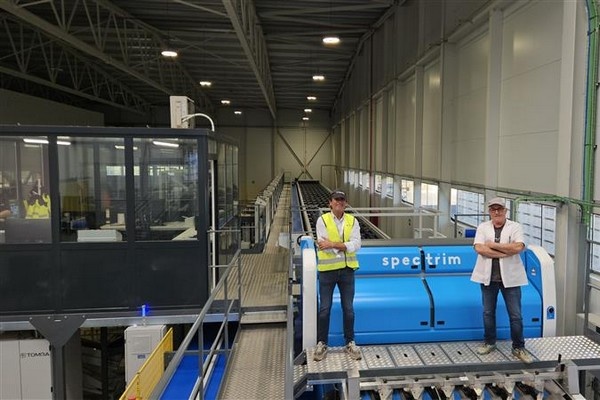Nieuw optisch sorteer- en AI-systeem voor blauwe bessen en ander fruit op Fruit Logistica