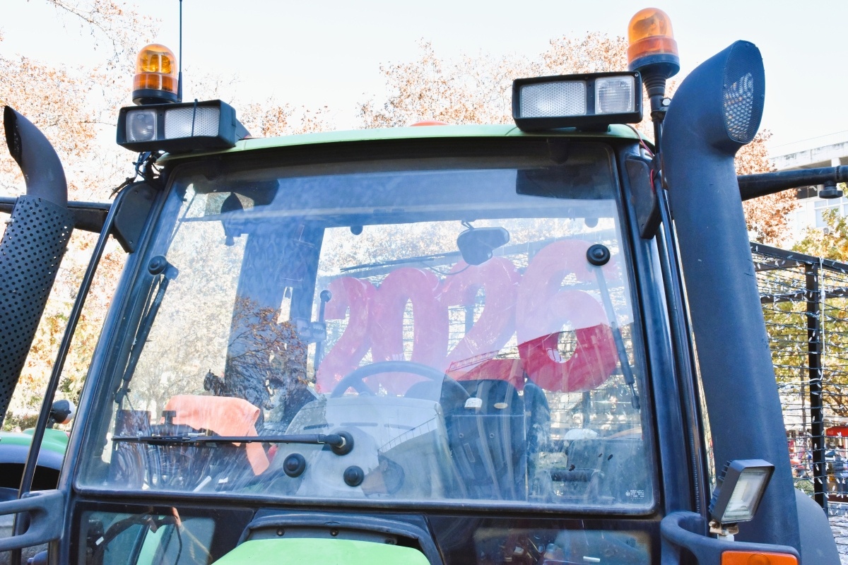 Volledige blokkade van snelwegen en douanepunten legt Griekenland lam