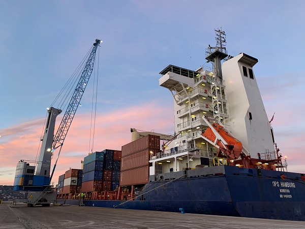 First container ship cleared at new HHLA Terminal Trieste (PLT) - Vimarsana News