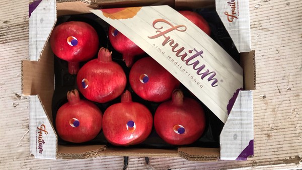 "European supermarkets do not prioritize sweetness or acidity in pomegranates, but rather the fruit being red on the outside" - Vimarsana News