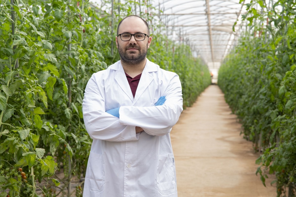 Reducing water without with climate and soil sensors