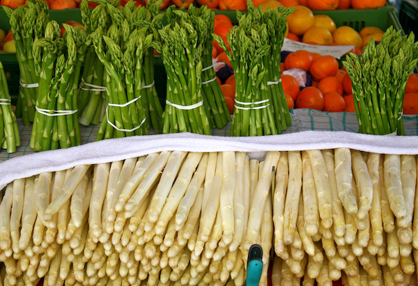 "Direct sales of daily asparagus allow us to differentiate ourselves from supermarkets" - Vimarsana News