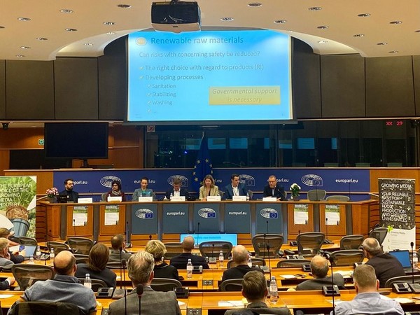 RHP spreekt in Europees Parlement EU 01 750 0