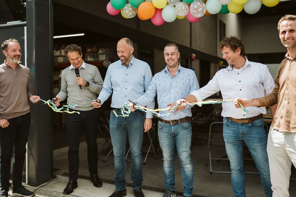 Machinebouwer opent expertisecentrum voor bloembollen en service hub
