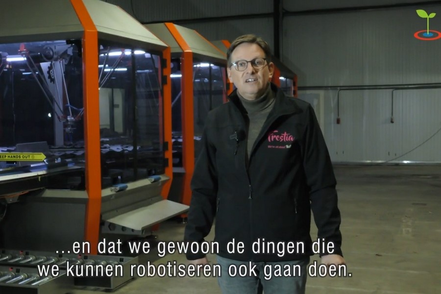 Sorteerrobot voor puntpaprika's valideren in de praktijk