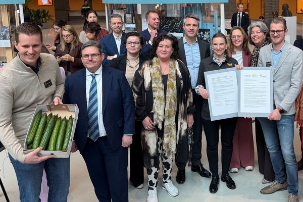 Jonge telers benadrukken meerwaarde van groenten en fruit bij Kamerleden