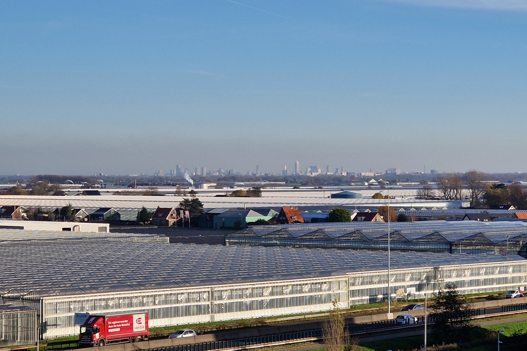 Ongebruikte tuinbouwgronden en kassen Westland tijdelijk uitlenen aan inwoners