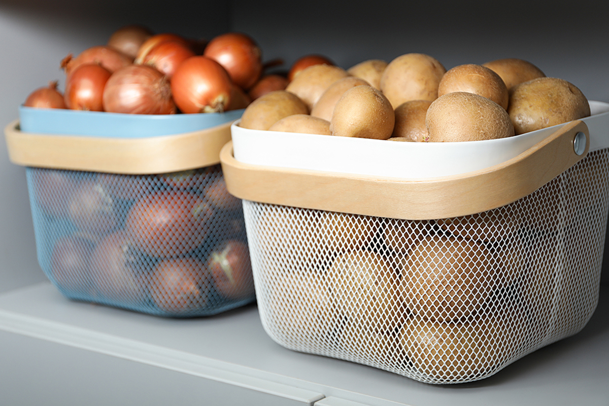 Цены на картофель и лук в Бангладеш упали ниже себестоимости