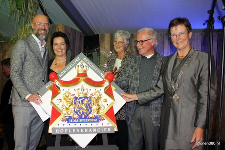 Woonboulevard Poortvliet krijgt Predicaat Hofleverancier